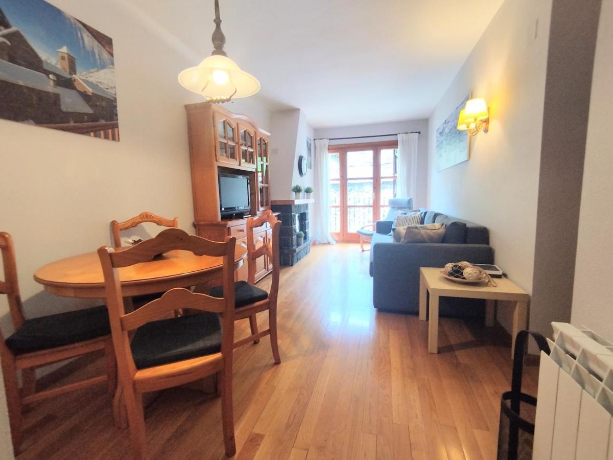 Check-In Casas Sinoantonio Apartment Benasque Exterior photo